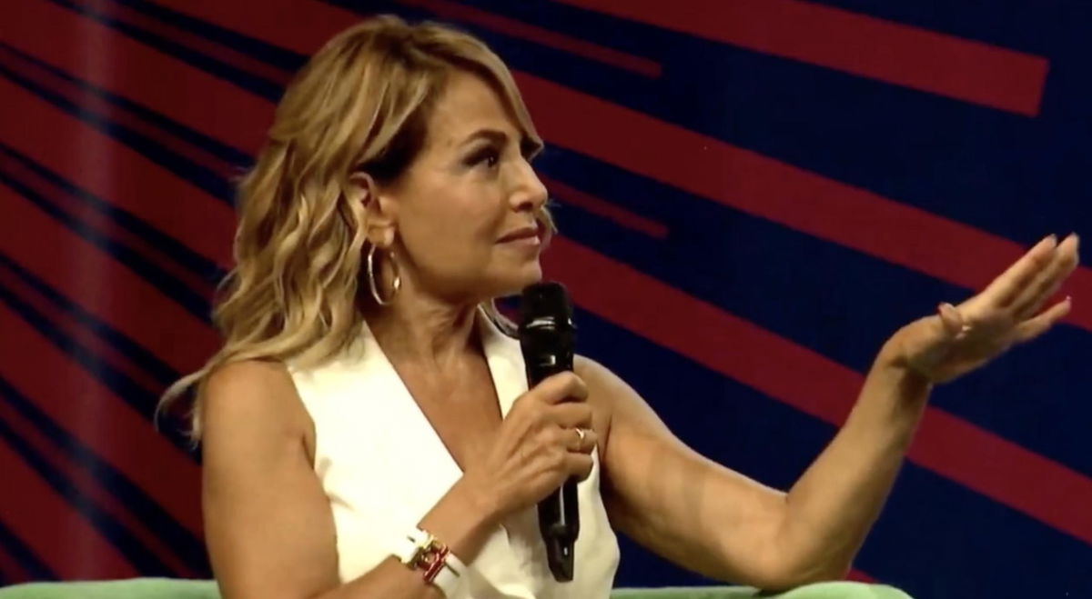 “Di qualsiasi idea politica, l’importante è che sia donna”, l’auspicio di Barbara D’Urso sulla prossima guida del governo | VIDEO article-post