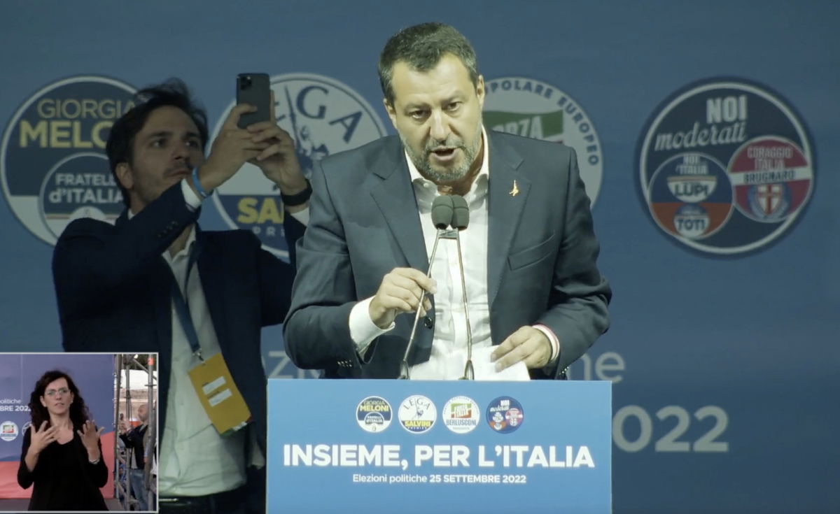 “Se vuole fare i suoi comizi, Fazio se li paghi da solo”, Salvini torna a parlare dell’abolizione del canone Rai | VIDEO article-post