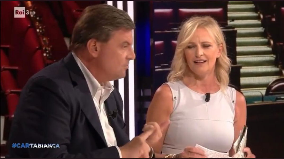 Scontro in diretta tra Calenda e Costamagna a Cartabianca: “Questa è un’aggressione” | VIDEO article-post