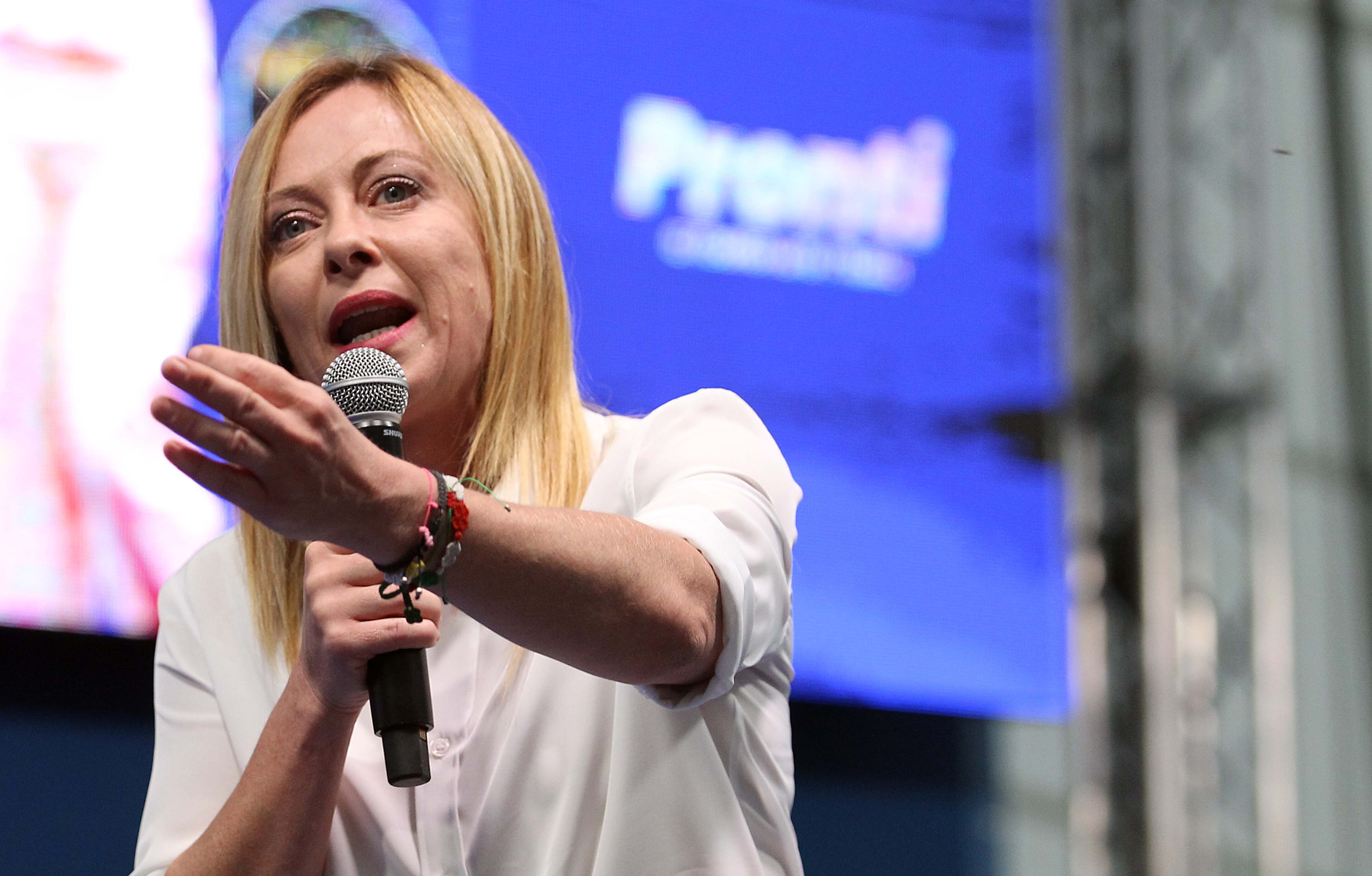 giorgia meloni reddito di cittadinanza