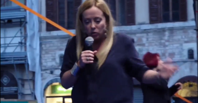 morra cinese giorgia meloni video