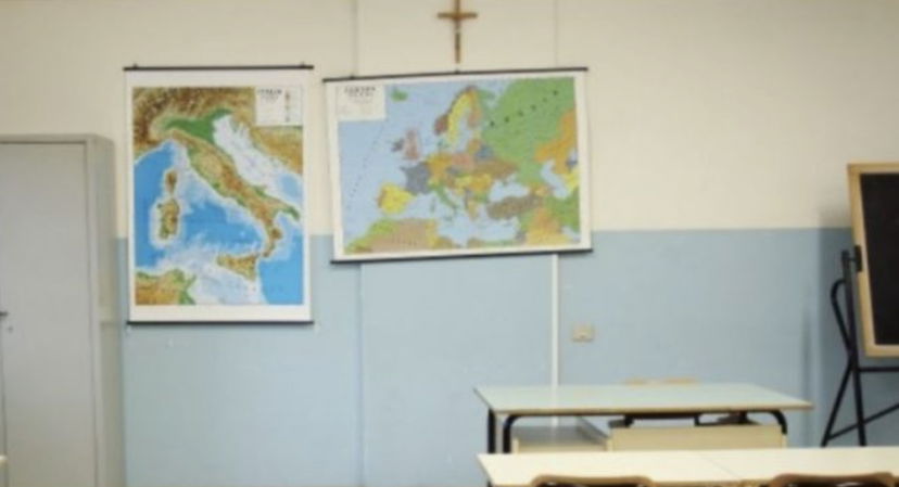 Docente aggredito dopo aver messo una nota a una studentessa, ma la sua versione non convince article-post