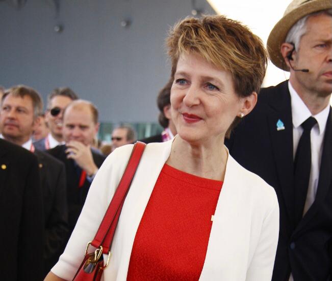 “Fate la doccia in due”: la proposta della ministra dell’Ambiente svizzera per risparmiare energia preview