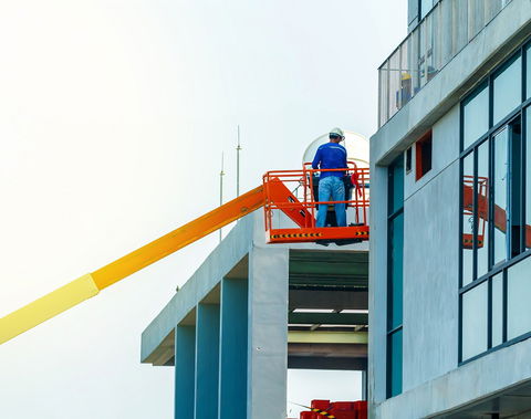 Tre buone ragioni per noleggiare una piattaforma aerea a Milano preview