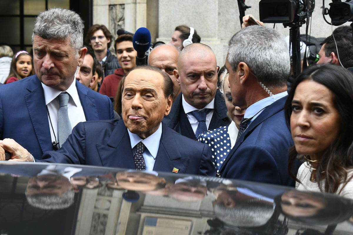 L’Unione Europea ricorda a Berlusconi che l’importazione di vodka dalla Russia è “proibita” article-post
