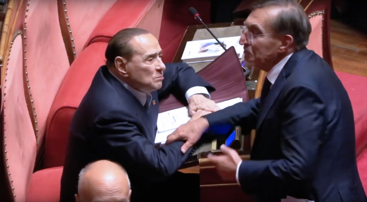 La Russa dice che il “vaffa” di Berlusconi non era rivolto a lui article-post