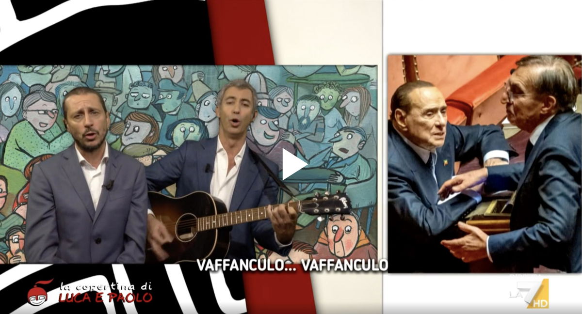 Luca e Paolo cantano il “vaffa” di Berlusconi a La Russa | VIDEO article-post