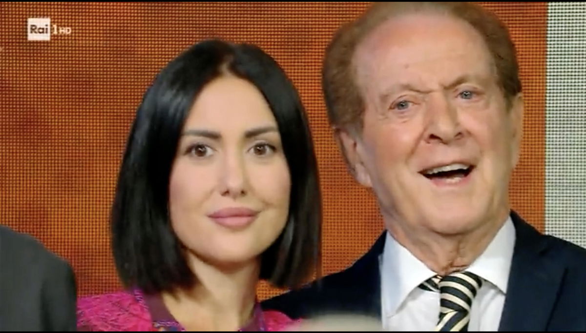 “Goliardia” e “palpatina portafortuna”, le assurde giustificazioni di Memo Remigi article-post