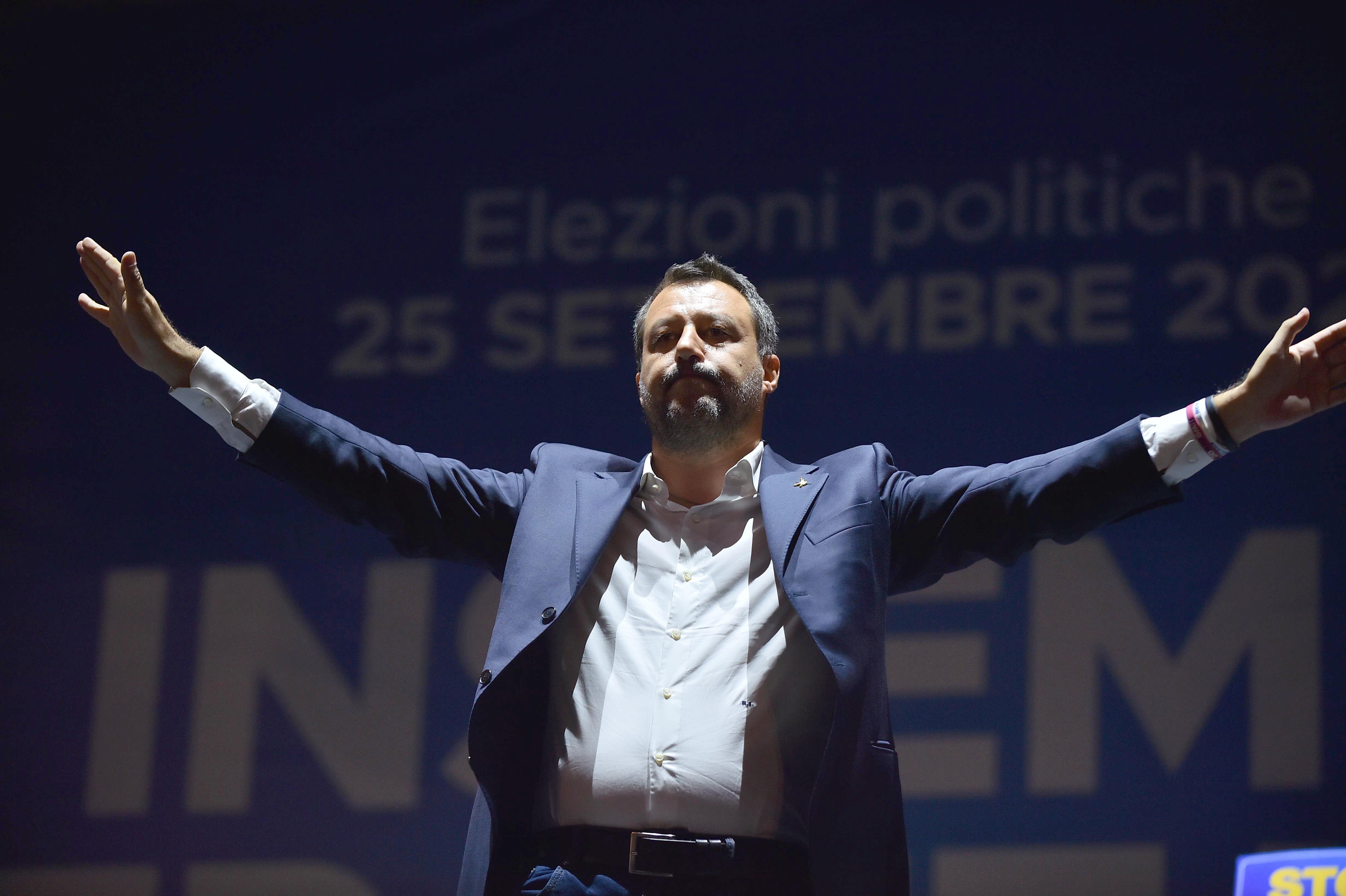 Salvini tetto di contanti