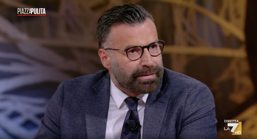 “Neanche Salvini aveva fatto così tanti danni”, Alessandro Zan non usa mezzi termini su Meloni e Piantedosi | VIDEO article-post