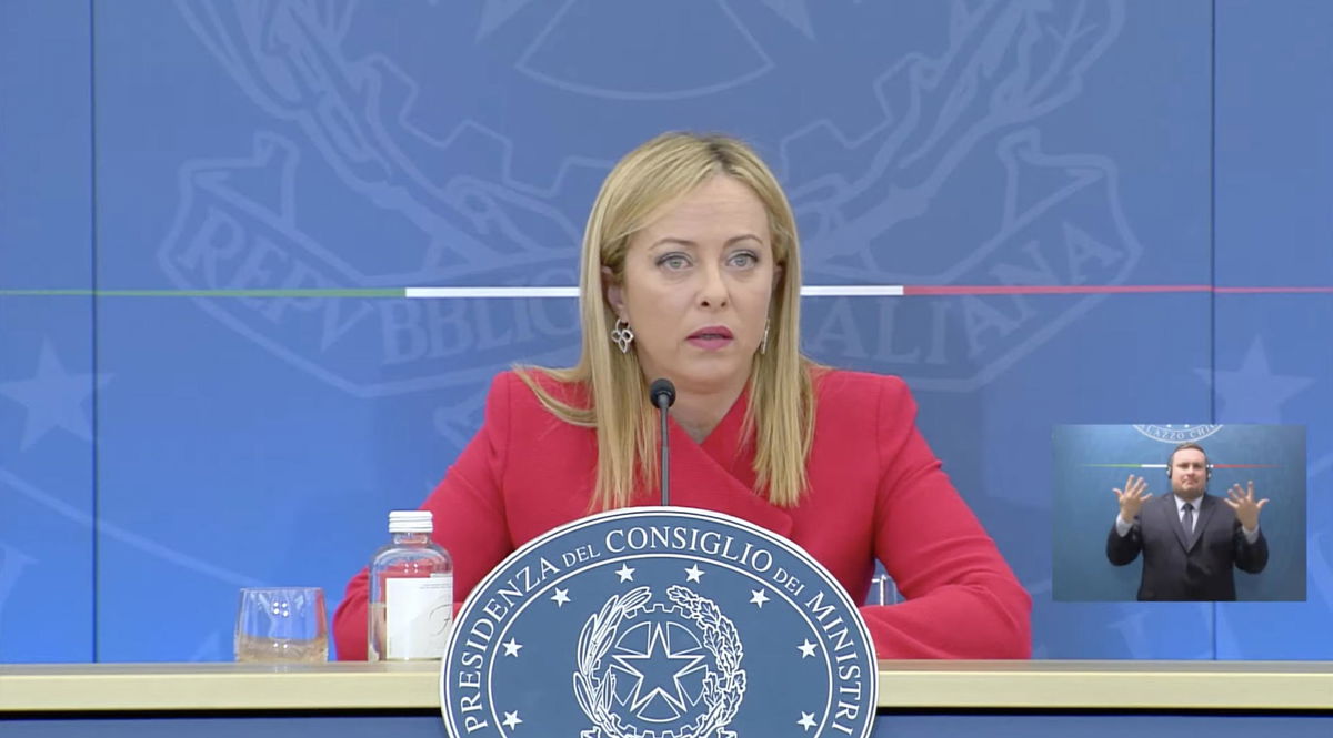 Le poche idee (e confuse) di Giorgia Meloni sulla “Carta risparmio spesa” approvata dal governo article-post
