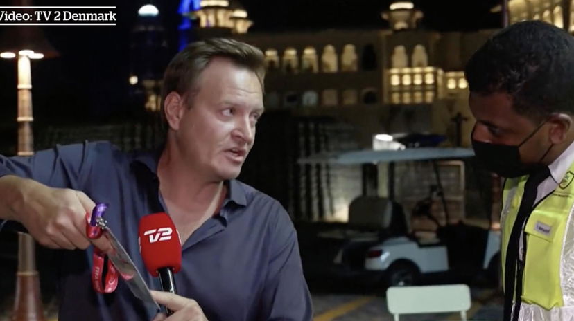 Il giornalista danese costretto a interrompere la diretta in Qatar | VIDEO preview