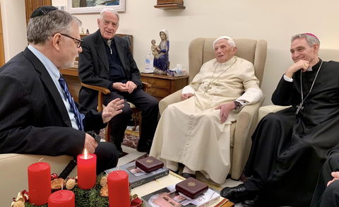 Il peggioramento prima di Natale: come sta Benedetto XVI preview