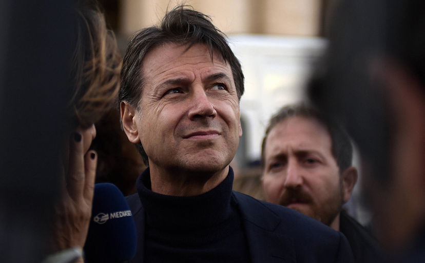 Sondaggi politici, il MoVimento 5 Stelle stacca di 2 punti il PD preview