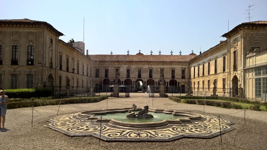 La’ dove non passano i secoli: Villa Arconati article-post