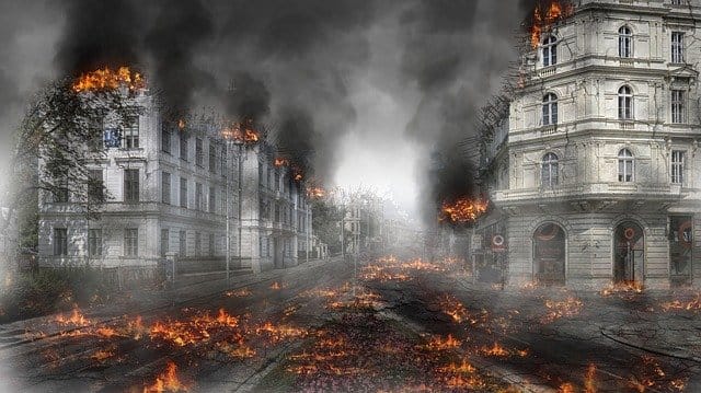 Due palazzi crollati a Marsiglia, morti e feriti article-post