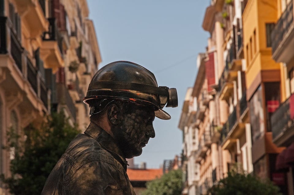 Ultim’ora Julen: i minatori scendono nel pozzo article-post