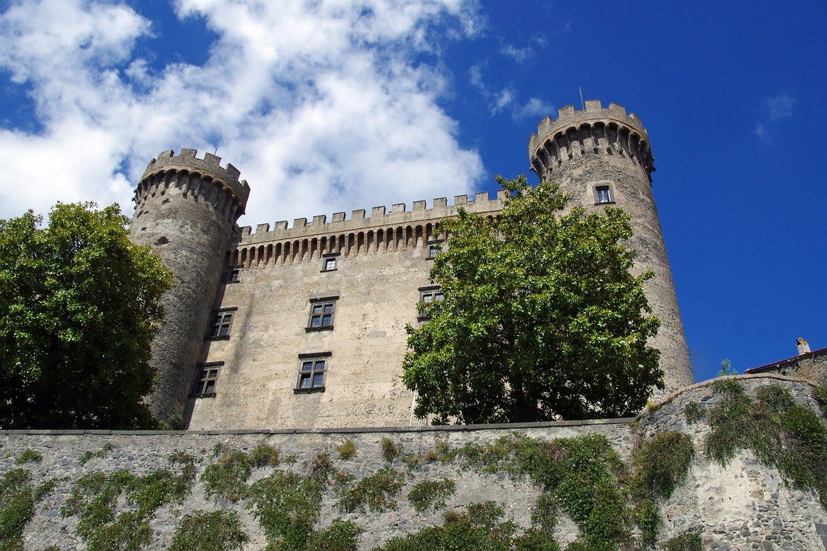 Il Castello di Bracciano e la leggenda di Isabella De’Medici article-post