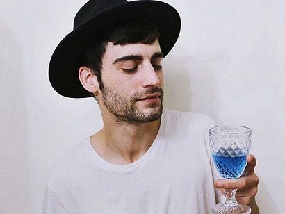 Dalla Spagna arriva il vino blu article-post
