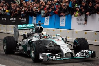 Formula 1, Hamilton in pole a Silverstone article-post