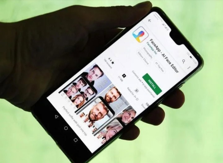 FaceApp: Gli sviluppatori rispondono ai dubbi degli utenti article-post