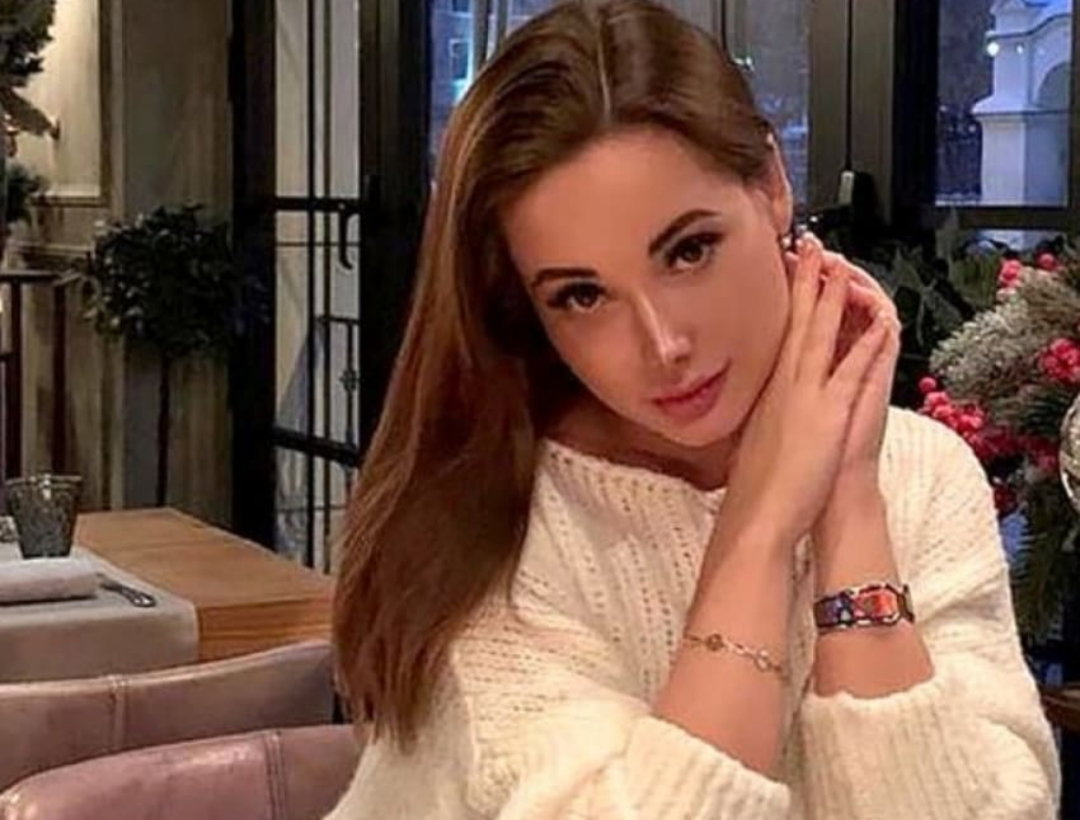 Ha ucciso l’influencer con 5 coltellate e poi ha chiuso il corpo in una valigia article-post