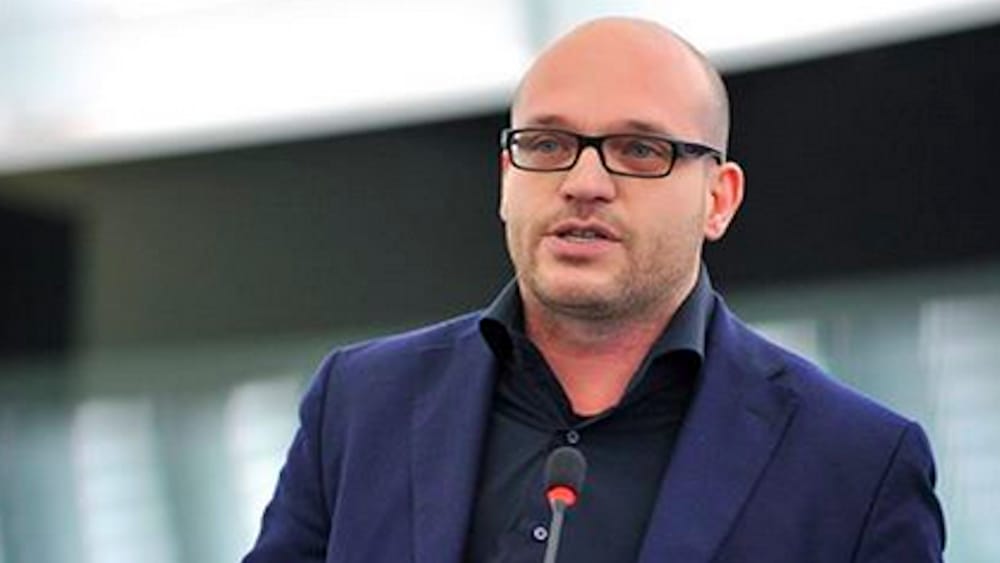 Fontana: un ministro per la famiglia e le disabilità omofobo ed antiabortista article-post