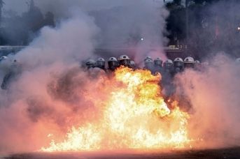 Grecia, raggiunto l’accordo in Parlamento per le riforme article-post