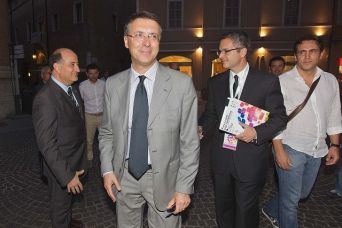 Corruzione, il monito di Cantone article-post