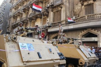 Attentato al Cairo, l’obiettivo non era l’Italia article-post