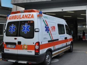 Genova, ragazzo fa abortire la fidanzatina minorenne con farmaco acquistato online e lei rischia di morire article-post