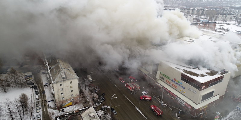 Siberia, incendio al centro commerciale: 64 il numero delle vittime. article-post