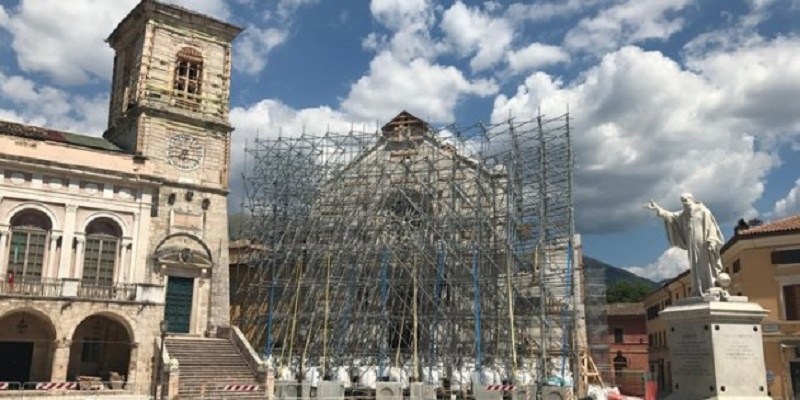 Il brutto ricordo del terremoto di Norcia article-post
