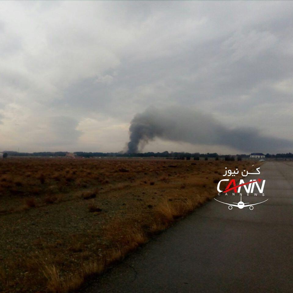 Aereo si schianta a Teheran, 15 morti article-post
