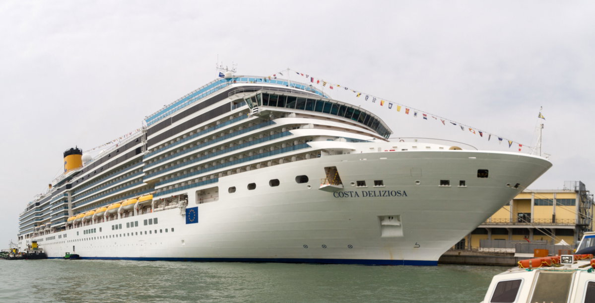 Venezia: nave da crociera sbanda la manovra, il video spaventoso article-post