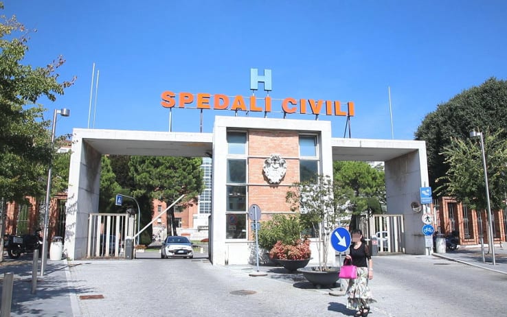 Brescia, neonato abbandonato in pieno centro article-post