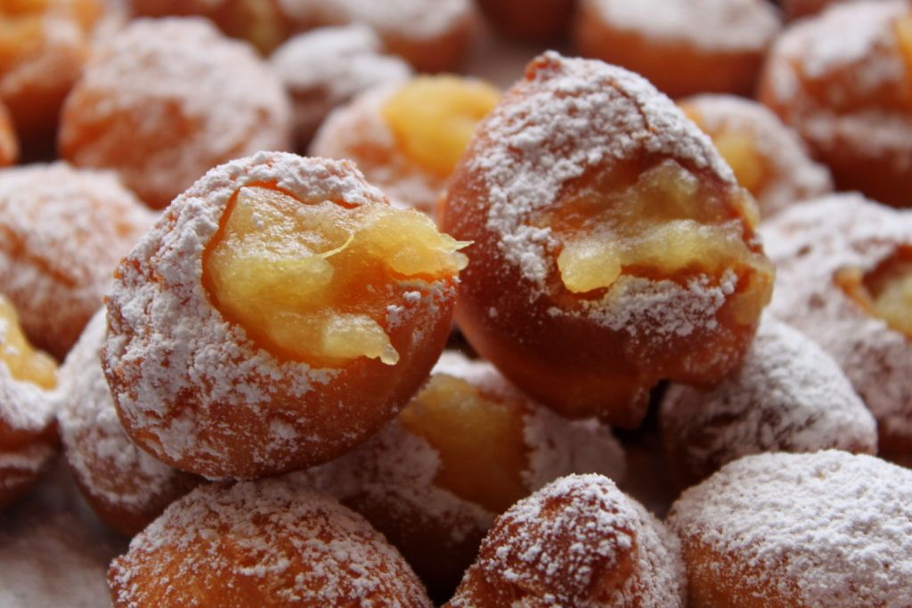 Carnevale, ecco la ricetta delle frittelle di mele article-post