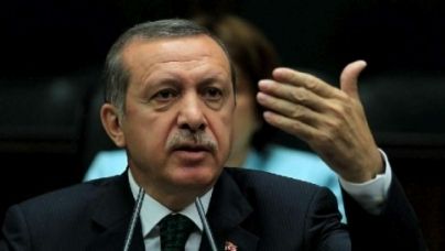 Turchia, Erdogan: “Sbagliato mettere le donne sullo stesso piano degli uomini, che facciano le madri” article-post