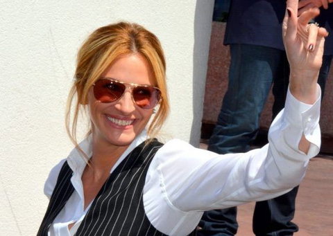 Julia Roberts incanta Venezia: look, red carpet e star in passerella preview