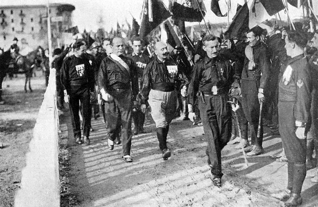 Mussolini e i presupposti della rivoluzione fascista article-post