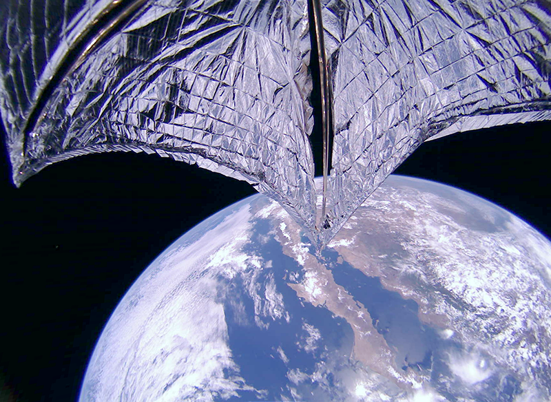 LightSail 2: le vele solari solcano lo spazio article-post