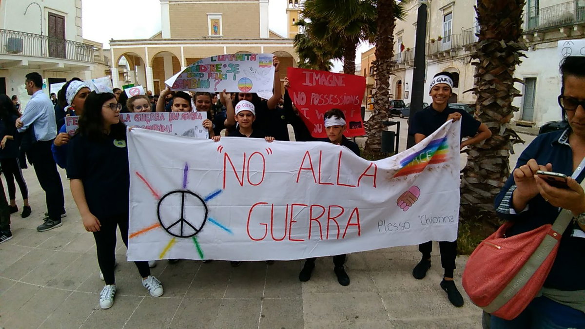 Lizzano – Scuole in piazza per la pace in Siria (Le Foto) article-post