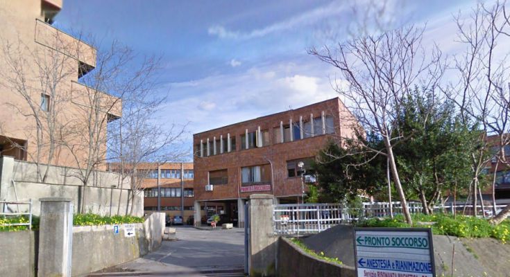 Ospedale di Cetraro: chiuso a ferragosto per le urgenze il reparto di Ostetricia e Ginecologia article-post