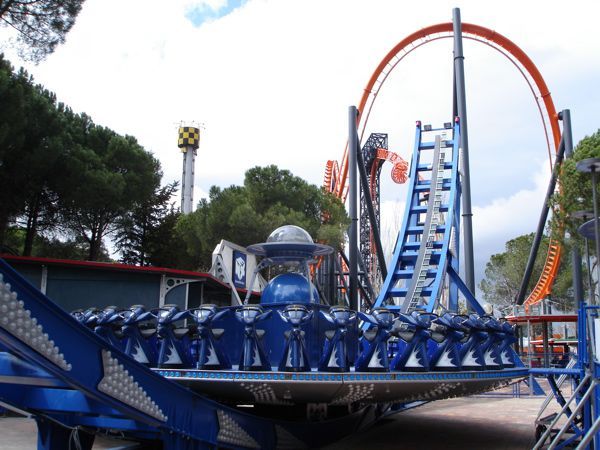Madrid: Scontro su montagne russe, 33 feriti article-post