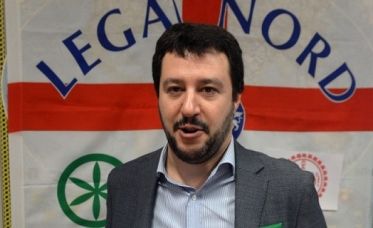 “Noi con Salvini” si affida agli extracomunitari article-post