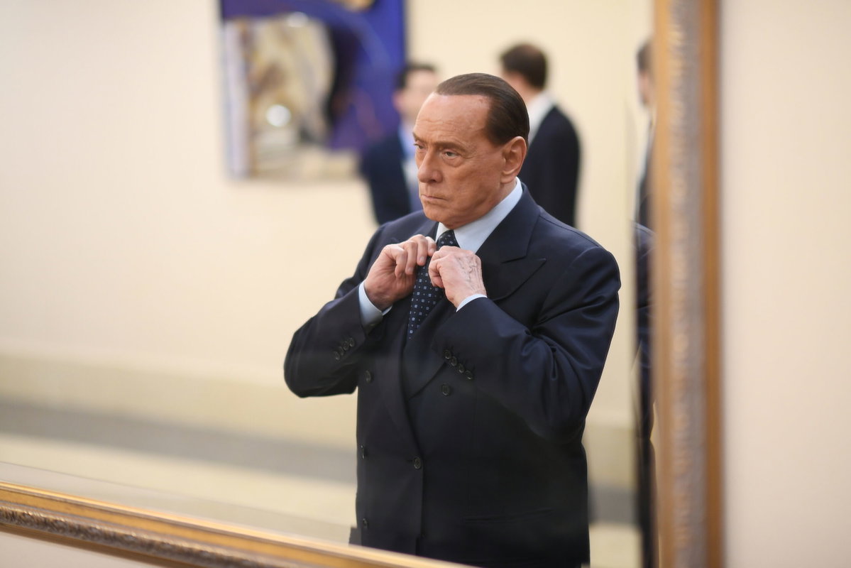 Berlusconi vuole il voto subito, ecco i motivi article-post