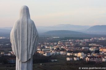Medjugorje. L’ultimo “fronte del rosario” article-post
