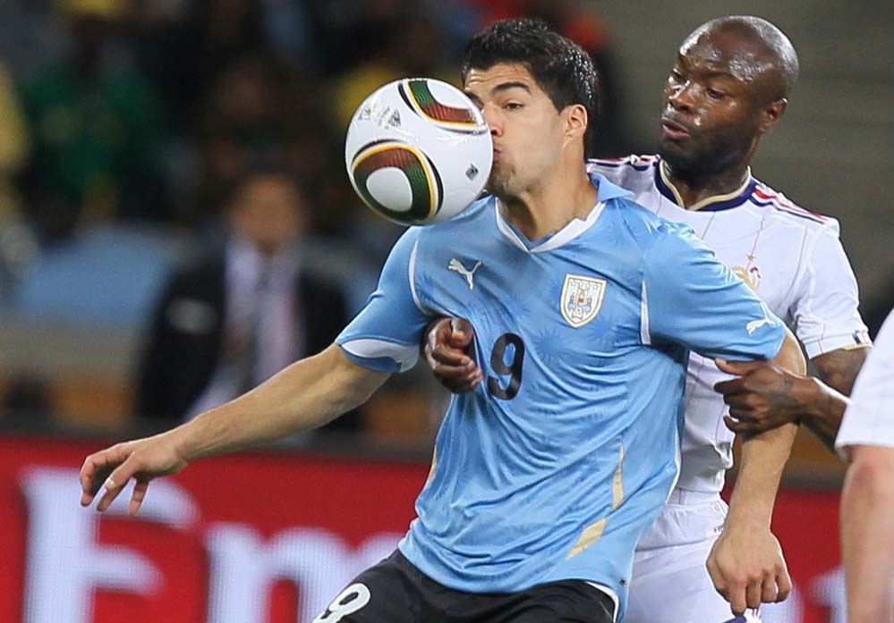 FIFA: Suarez squalificato per nove partite article-post