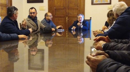 Pulsano – Tamburrano incontra il Consigliere Di Lena e il comitato dei cittadini per discutere dei problemi relativi alla SS109 article-post