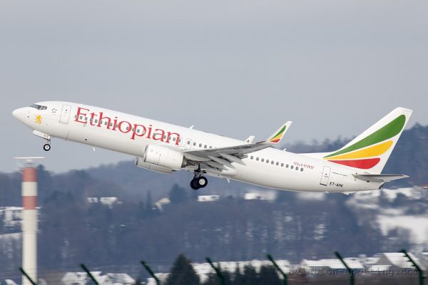 BOEING 737 precipita con 157 persone a bordo article-post